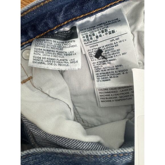 Levi's Premium 501 Medium Size 28 Wash High Rise Women’s Distressed Shorts - Picture 13 of 16